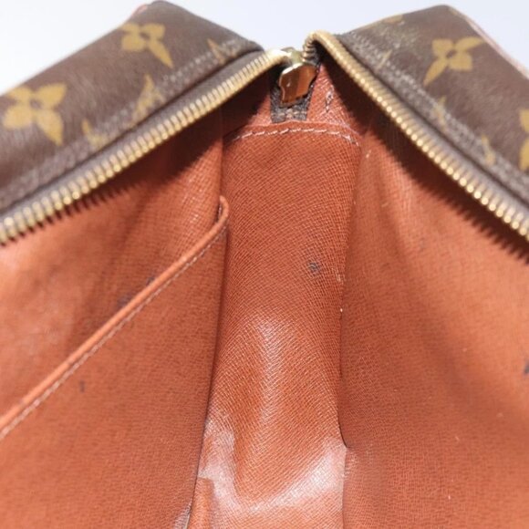LOUIS VUITTON Monogram Compiegne 28 Clutch Bag - Picture 14 of 16
